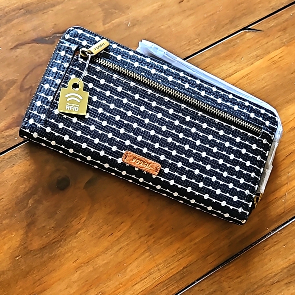 Fossil RFID Logan Zip Black Stripe Clutch